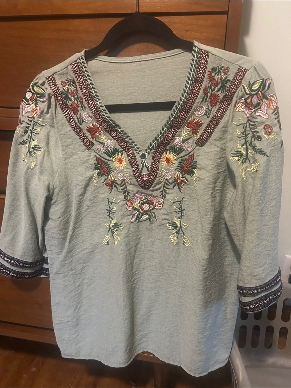 Embroidered V-Neck Floral Tunic Top - Sage Green